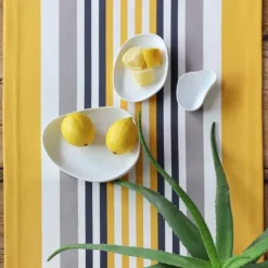 Chemin de table Jaune