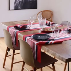 Chemin de table Rouge