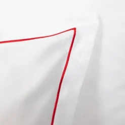 Lot de 2 taies d'oreiller avec broderie rouge