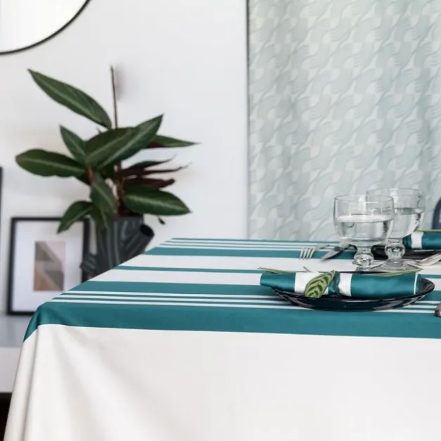 Nappe à rayures vertes en satin de coton