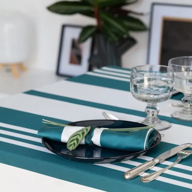 Nappe à rayures vertes en satin de coton