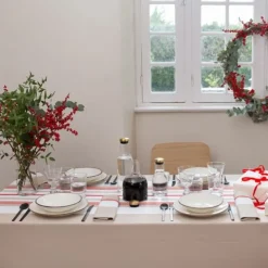 Nappe beige et rouge à rayures en coton