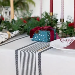 Nappe en lin et coton à rayures noir et écru