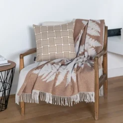 Plaid beige en cachemire et laine motif fougère