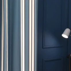 Rideau bleu nuit en coton à rayures