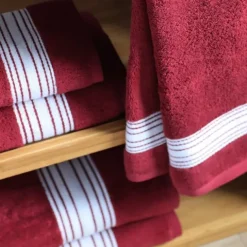 Serviette de bain Rouge