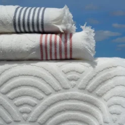 Serviette de bain Rouge
